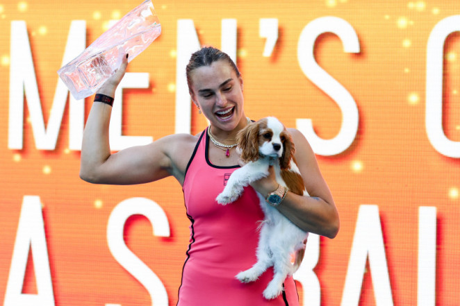 Zásnuby, štěně, miliardy… Fenomén Sabalenka